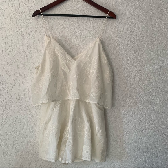 The Jetset  Diaries Monta Vista Embroidered Cotton  Romper Size L - Picture 5 of 12